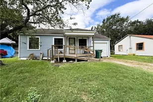 608 Hackberry, Ganado, TX 77967 - Photo 19
