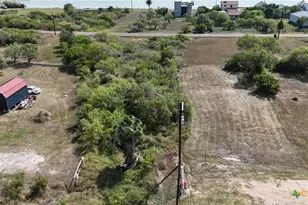 622 2nd St, Bayside, TX 78340 - Photo 1