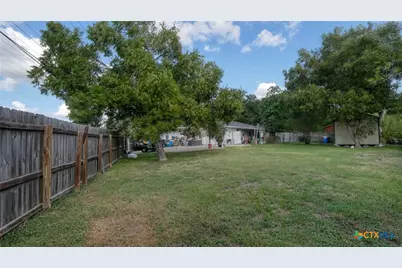 939 Pine Drive, Caldwell, TX 77836 - Photo 15