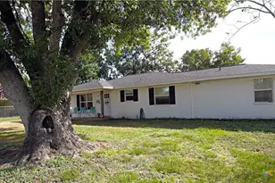 939 Pine Dr, Caldwell, TX 77836 - Photo 3