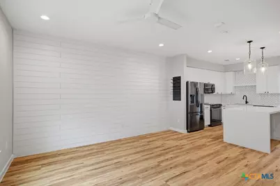 1208 N Academy Avenue #3204, New Braunfels, TX 78130 - Photo 13