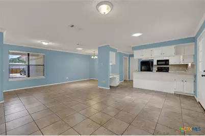 1302 S Mesquite Avenue, New Braunfels, TX 78130 - Photo 13