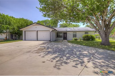 1302 S Mesquite Avenue, New Braunfels, TX 78130 - Photo 1