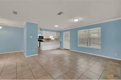 1302 S Mesquite Avenue, New Braunfels, TX 78130 - Photo 11
