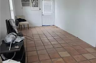 503 E Dallas Ave, Seadrift, TX 77983 - Photo 11