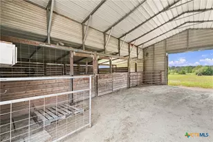 3200 NW 4th St, Hubbard, TX 76648 - Photo 33