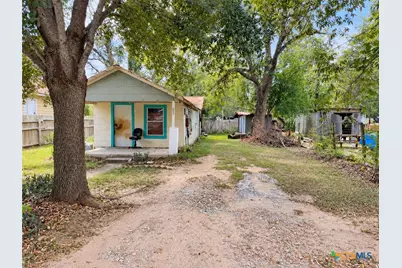 109 W Jones Street, Luling, TX 78648 - Photo 1