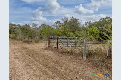 425 Metz Road, Goliad, TX 77963 - Photo 3