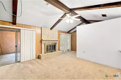 1210 E Gonzales Street, Yoakum, TX 77995 - Photo 17