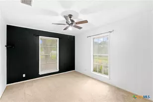 1210 E Gonzales St, Yoakum, TX 77995 - Photo 23