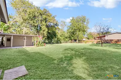 433 Wallace Street, Seguin, TX 78155 - Photo 3