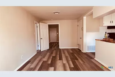 213 Romberg Street, Seguin, TX 78155 - Photo 15