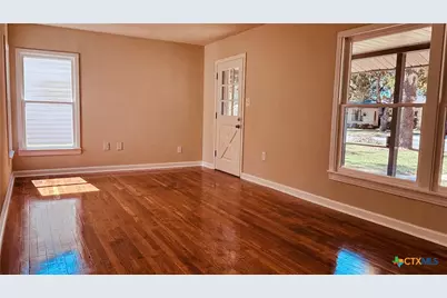 213 Romberg Street, Seguin, TX 78155 - Photo 3
