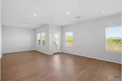 221 Calgary Lane, San Marcos, TX 78666 - Photo 3