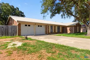 1008 Virgina St, Edna, TX 77957 - Photo 1