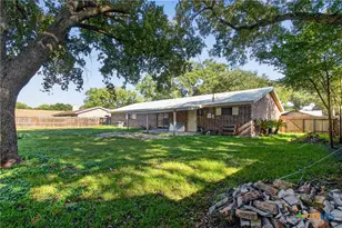 1008 Virgina St, Edna, TX 77957 - Photo 21