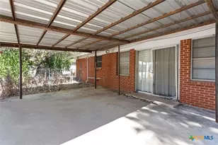 106 N 1st St, Little River Academy, TX 76554 - Photo 15