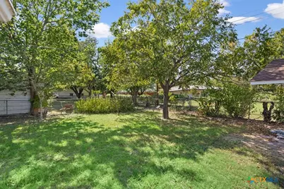 106 N 1st Street, Little River Academy, TX 76554 - Photo 21