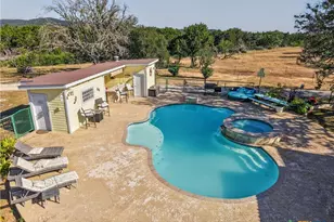 3320 Privilege Creek Rd, Pipe Creek, TX 78063 - Photo 5