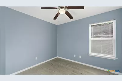 815 Fourth Street, Seguin, TX 78155 - Photo 21