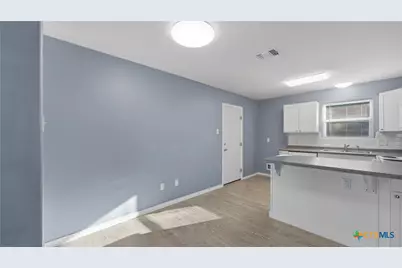 815 Fourth Street, Seguin, TX 78155 - Photo 25