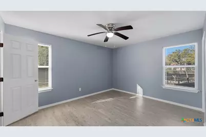 815 Fourth Street, Seguin, TX 78155 - Photo 17