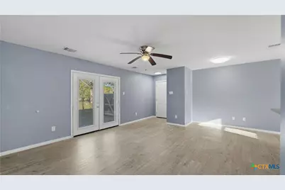 815 Fourth Street, Seguin, TX 78155 - Photo 5