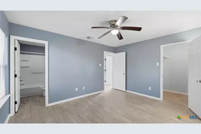 815 Fourth Street, Seguin, TX 78155 - Photo 15
