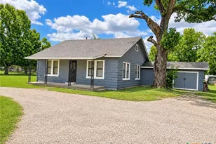 303 San Marcos Hwy, Luling, TX 78648 - Photo 1