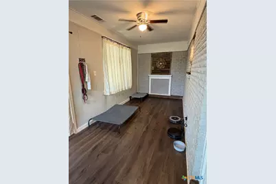 1001 Huck, Cuero, TX 77954 - Photo 7