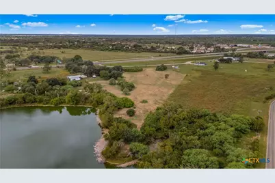 351 Refugio Highway, Victoria, TX 77905 - Photo 5