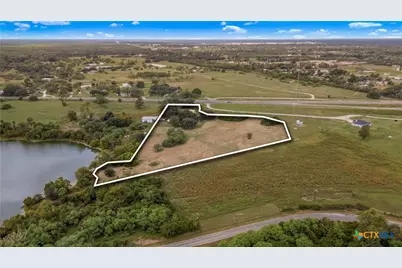 351 Refugio Highway, Victoria, TX 77905 - Photo 7