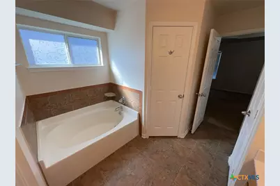 303 Leo Lane, Killeen, TX 76542 - Photo 13