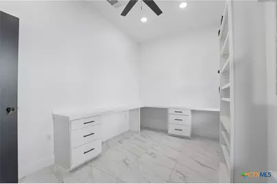 1 Post Oak Street, Gonzales, TX 78629 - Photo 9