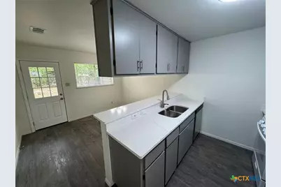 128 Coers Circle #B, San Marcos, TX 78666 - Photo 3