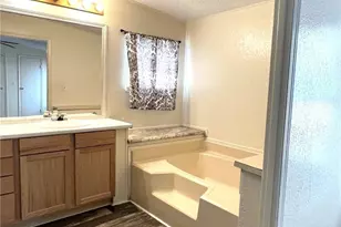 342 Co Rd 412, Edna, TX 77957 - Photo 13