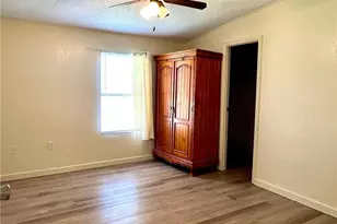 342 Co Rd 412, Edna, TX 77957 - Photo 15