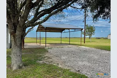342 County Road 412, Edna, TX 77957 - Photo 5