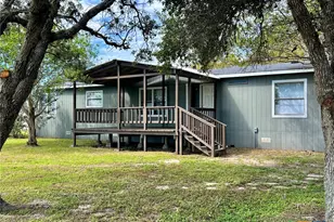 342 Co Rd 412, Edna, TX 77957 - Photo 3