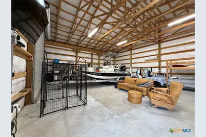 407 W Oakland Avenue, Seadrift, TX 77983 - Photo 11