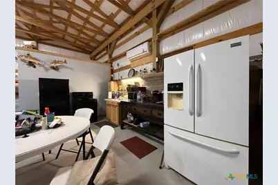 407 W Oakland Avenue, Seadrift, TX 77983 - Photo 19