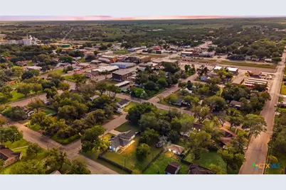 922 N Avenue F, Shiner, TX 77984 - Photo 45