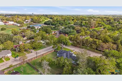 922 N Avenue F, Shiner, TX 77984 - Photo 37