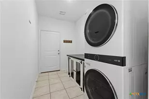 922 N Ave F, Shiner, TX 77984 - Photo 31