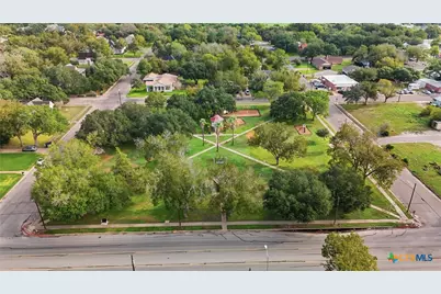 922 N Avenue F, Shiner, TX 77984 - Photo 39