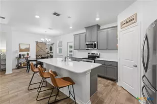 922 N Ave F, Shiner, TX 77984 - Photo 13