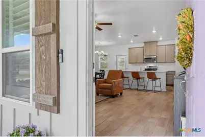 922 N Avenue F, Shiner, TX 77984 - Photo 5