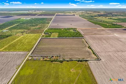 1880 Bayer Road, Victoria, TX 77905 - Photo 15