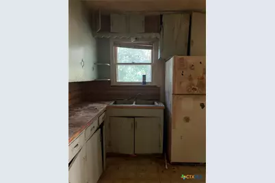 116 Robertson Street, Lolita, TX 77971 - Photo 5