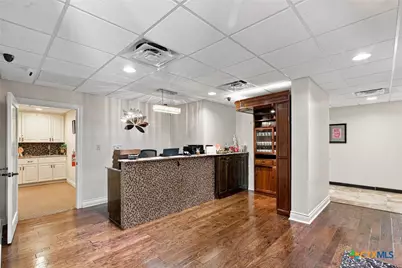 3602 Navarro, Victoria, TX 77904 - Photo 3